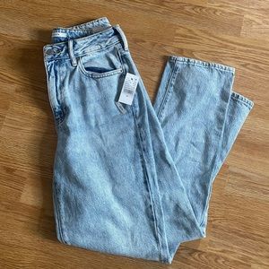 PacSun Mom Jean Size 26 Color Mahoney Blue Never Worn Originally $55